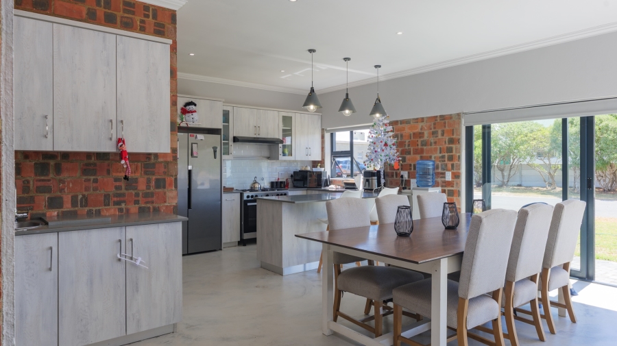 4 Bedroom Property for Sale in Agulhas Western Cape